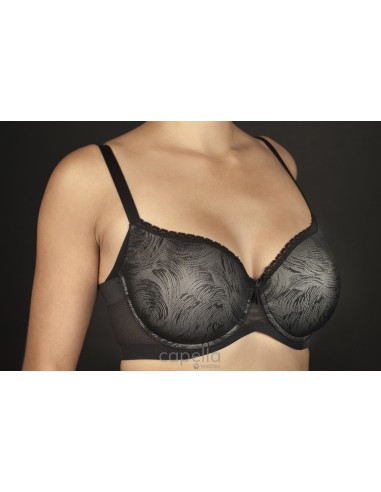 Sujetador con relleno y con aros...