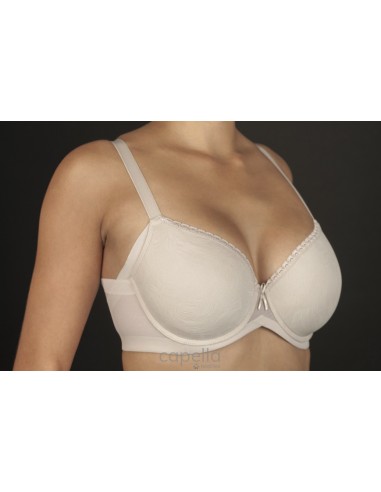 Sujetador con relleno y con aros...