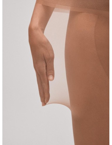 Panty sin carreras de 15 DEN en caja...