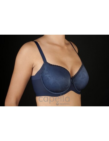 Sujetador con relleno y con aros...