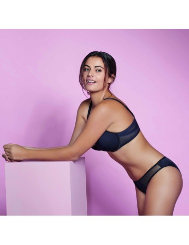 Sujetador con aros y relleno marca...